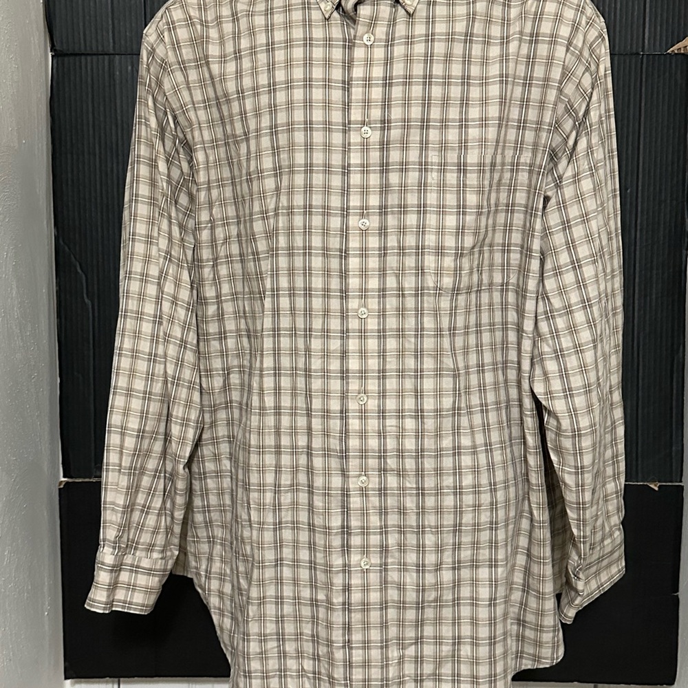 Roundtree & Yorke Beige and Brown Plaid Shirt